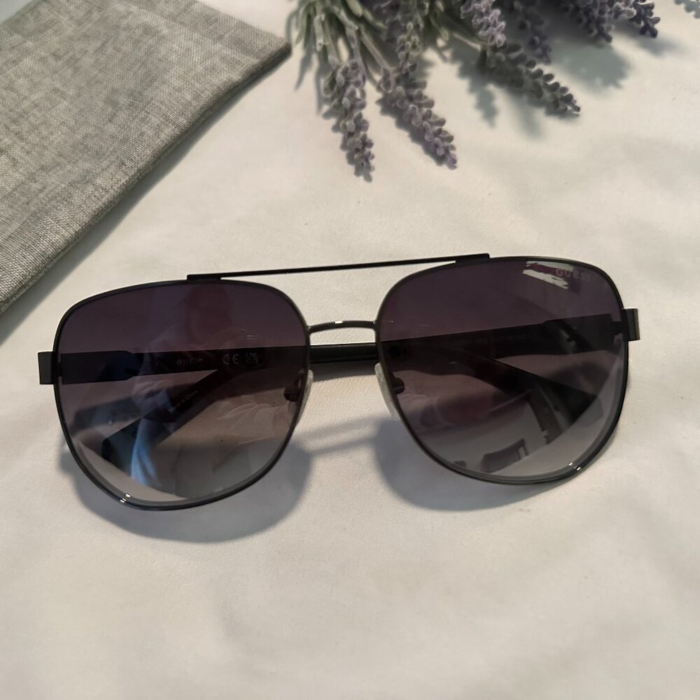 Guess Men's Aviator Sunglasses